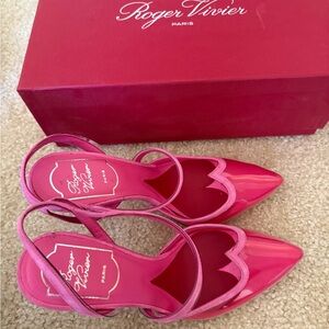 Roger Vivier pink Heels 36.5 size. new one